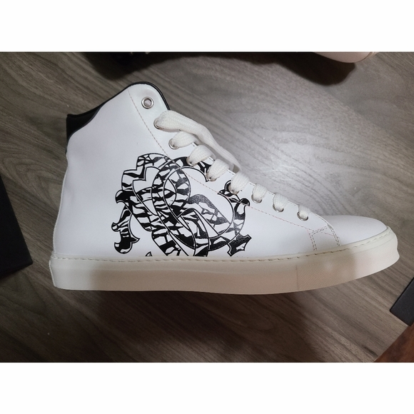 Authentic Roberto Cavalli Sneakers - Picture 6 of 10